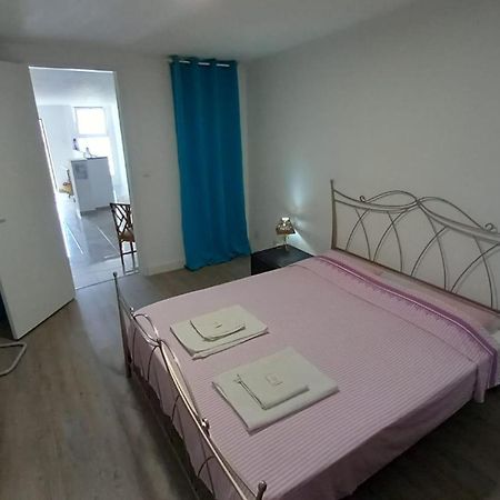 Alvito Guest House - Comfortable Room With Private Bathroom Lisboa Εξωτερικό φωτογραφία